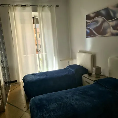 Apartment Red Moon House - Tra Policlinico E Piazza Bologna *