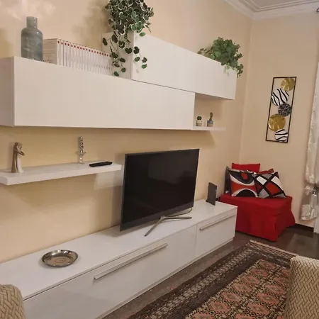 Red Moon House - Tra Policlinico E Piazza Bologna Apartment