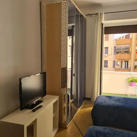 Red Moon House - Tra Policlinico E Piazza Bologna Apartment Rome
